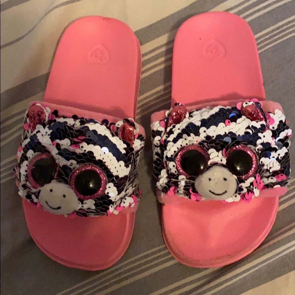 Girl sandals